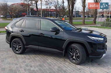 Внедорожник / Кроссовер Toyota RAV4 2024 в Львове