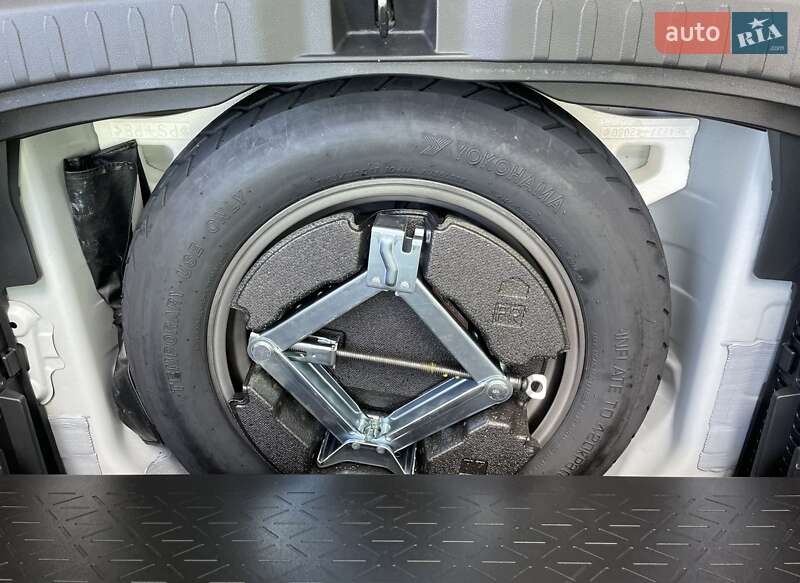 Внедорожник / Кроссовер Toyota RAV4 2022 в Виннице