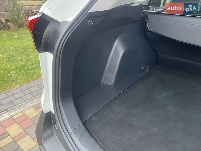 Внедорожник / Кроссовер Toyota RAV4 2019 в Хмельницком фото 55 Внедорожник / Кроссовер Toyota RAV4 2019 в Хмельницком