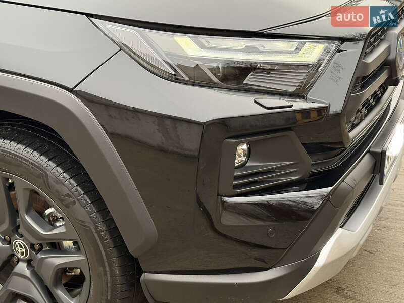 Внедорожник / Кроссовер Toyota RAV4 2024 в Киеве