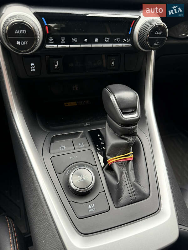 Внедорожник / Кроссовер Toyota RAV4 2024 в Киеве