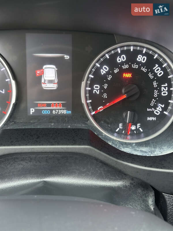 Позашляховик / Кросовер Toyota RAV4 2019 в Полтаві