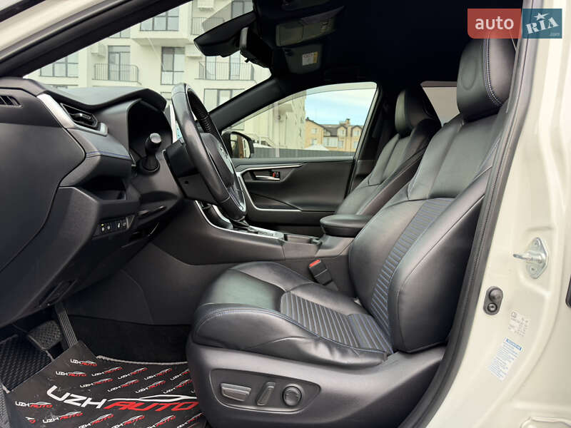 Внедорожник / Кроссовер Toyota RAV4 2020 в Ужгороде фото 28 Внедорожник / Кроссовер Toyota RAV4 2020 в Ужгороде