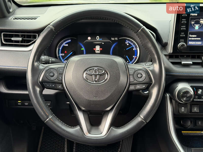 Внедорожник / Кроссовер Toyota RAV4 2020 в Ужгороде фото 39 Внедорожник / Кроссовер Toyota RAV4 2020 в Ужгороде