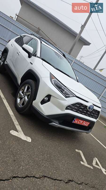 Позашляховик / Кросовер Toyota RAV4 2020 в Одесі фото Позашляховик / Кросовер Toyota RAV4 2020 в Одесі