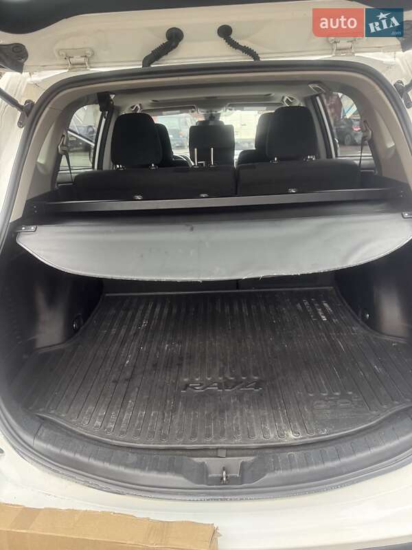 Позашляховик / Кросовер Toyota RAV4 2018 в Львові фото 2 Позашляховик / Кросовер Toyota RAV4 2018 в Львові