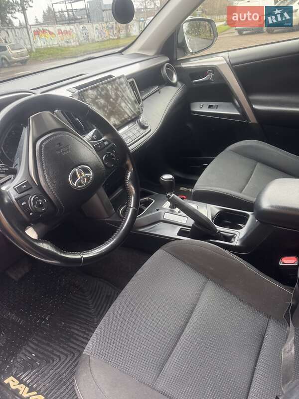 Позашляховик / Кросовер Toyota RAV4 2018 в Львові фото 6 Позашляховик / Кросовер Toyota RAV4 2018 в Львові