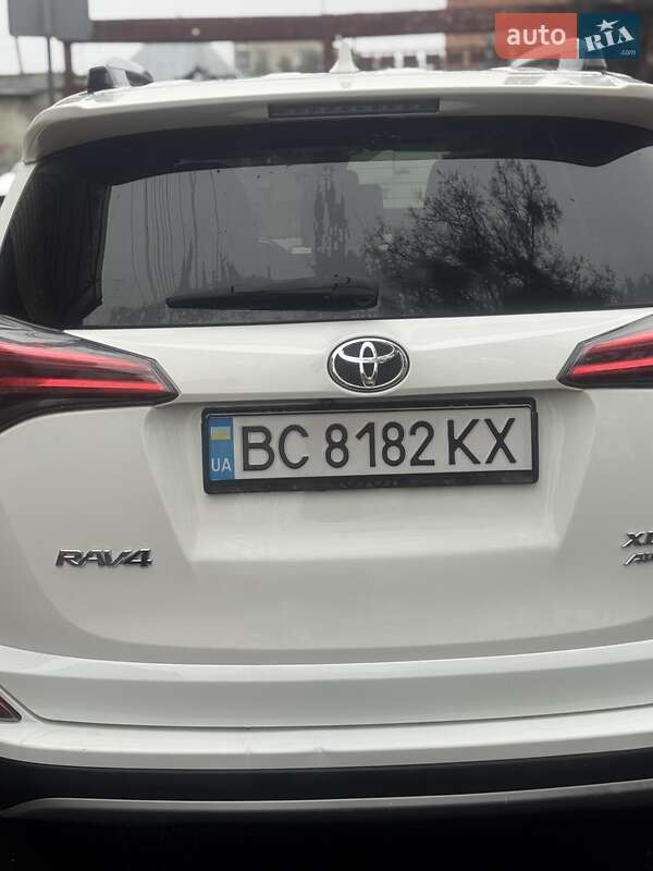 Позашляховик / Кросовер Toyota RAV4 2018 в Львові фото 20 Позашляховик / Кросовер Toyota RAV4 2018 в Львові