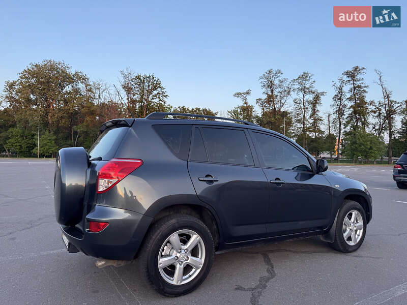 Внедорожник / Кроссовер Toyota RAV4 2006 в Березенщине