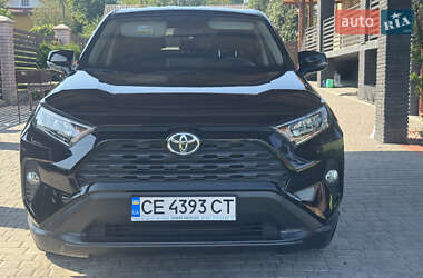 Позашляховик / Кросовер Toyota RAV4 2020 в Чернівцях