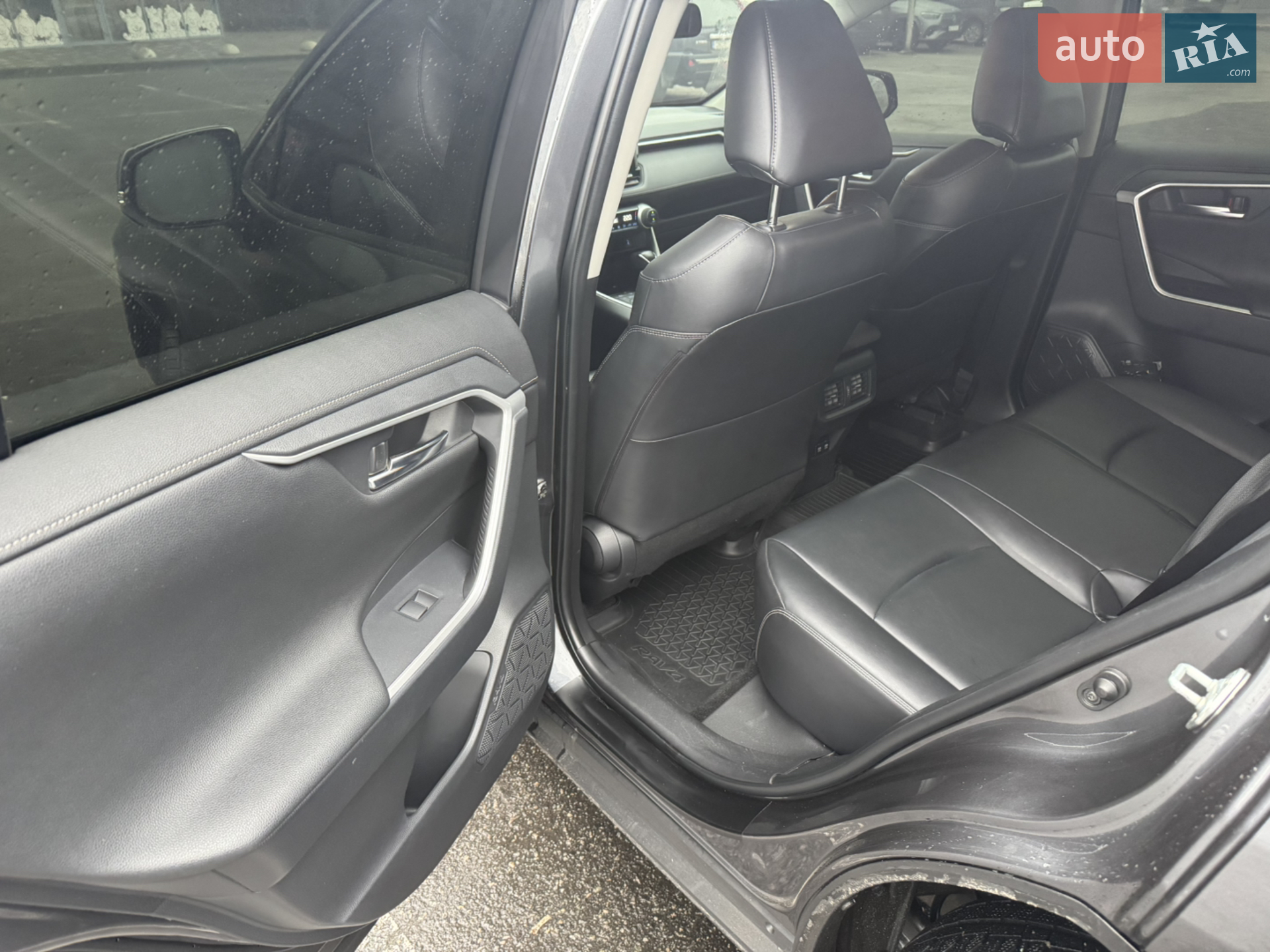 2019 Toyota RAV 4 - мініатюра 14