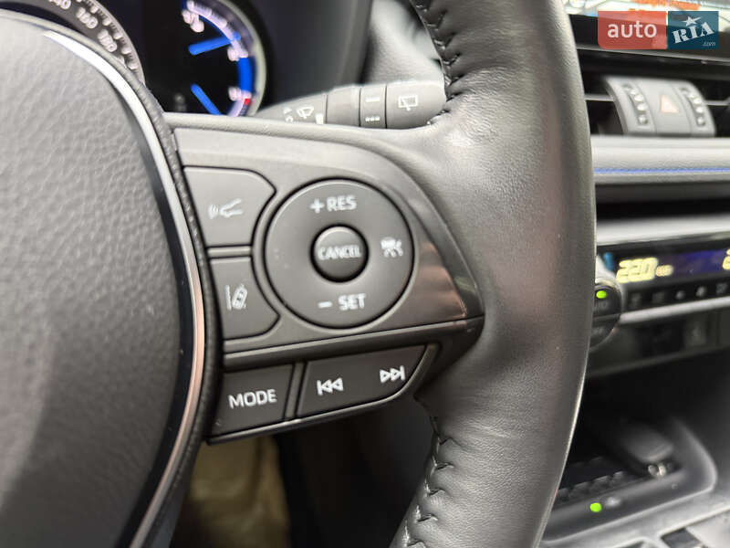 Внедорожник / Кроссовер Toyota RAV4 2022 в Днепре