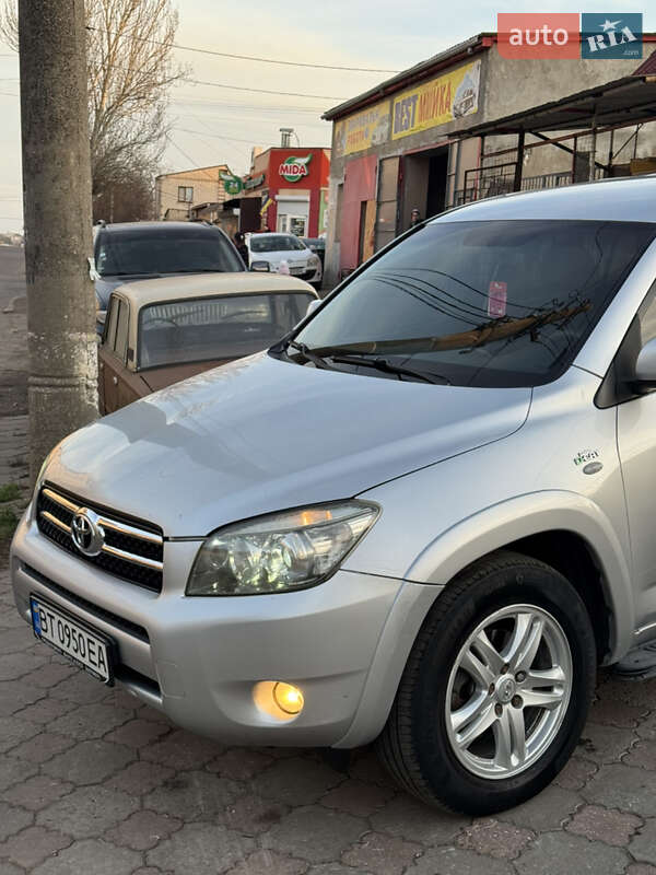 Внедорожник / Кроссовер Toyota RAV4 2006 в Николаеве фото 4 Внедорожник / Кроссовер Toyota RAV4 2006 в Николаеве