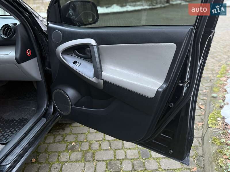 Позашляховик / Кросовер Toyota RAV4 2008 в Львові фото 45 Позашляховик / Кросовер Toyota RAV4 2008 в Львові