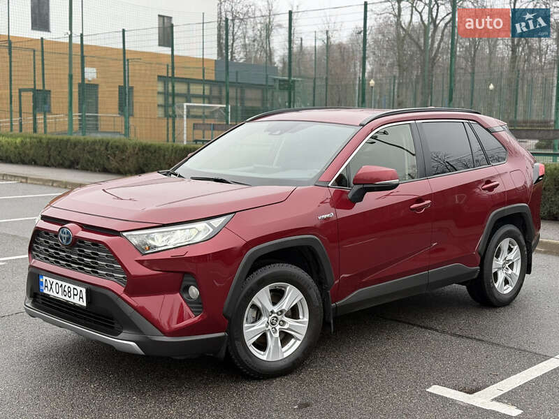 Внедорожник / Кроссовер Toyota RAV4 2019 в Харькове
