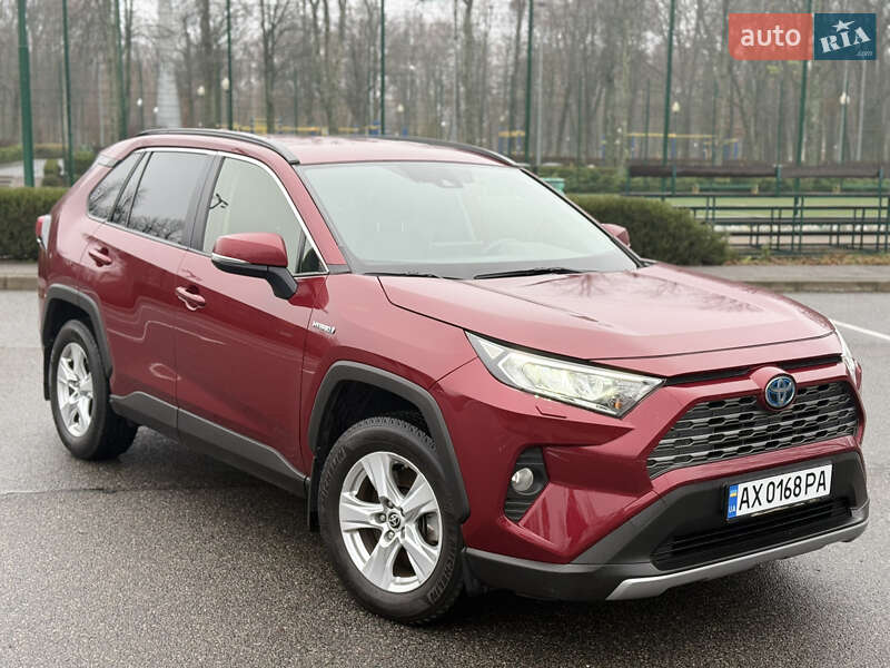 Внедорожник / Кроссовер Toyota RAV4 2019 в Харькове