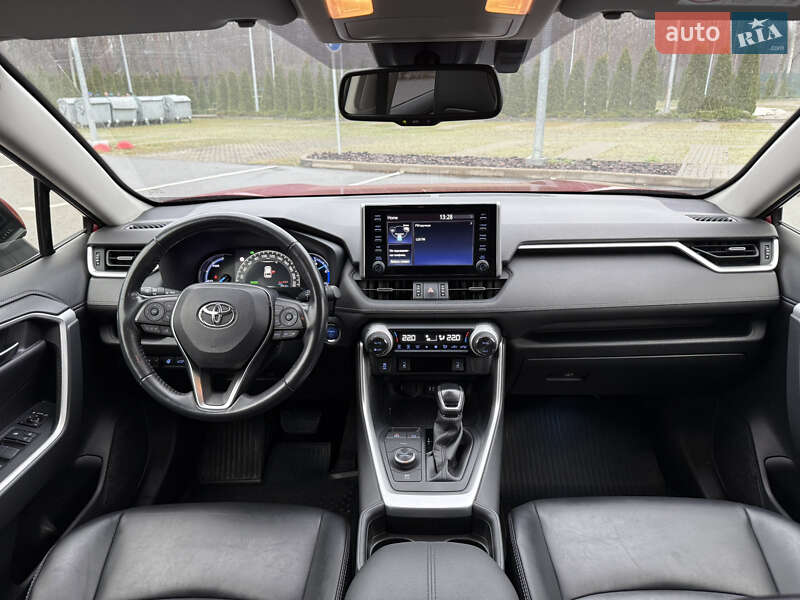 Внедорожник / Кроссовер Toyota RAV4 2019 в Харькове
