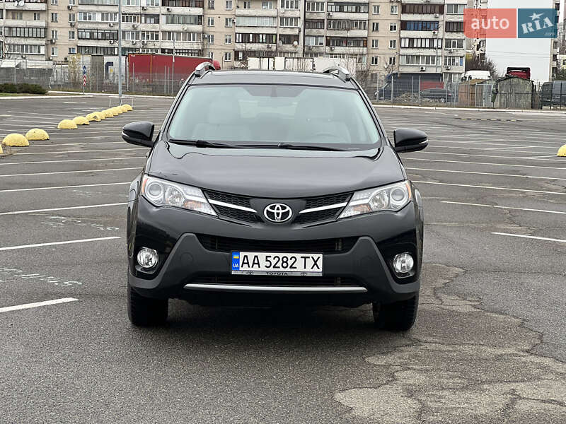 Позашляховик / Кросовер Toyota RAV4 2014 в Києві