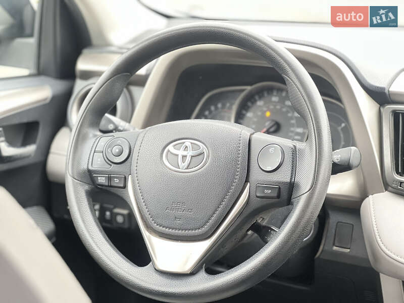 Позашляховик / Кросовер Toyota RAV4 2014 в Києві