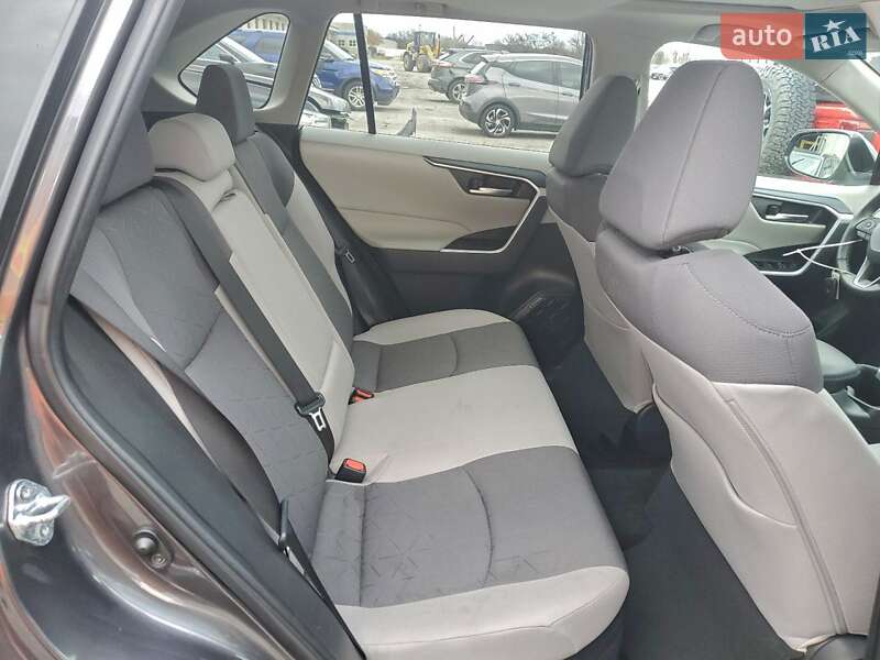 Позашляховик / Кросовер Toyota RAV4 2023 в Полтаві фото 11 Позашляховик / Кросовер Toyota RAV4 2023 в Полтаві