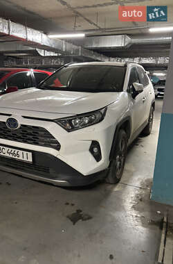 Позашляховик / Кросовер Toyota RAV4 2023 в Львові