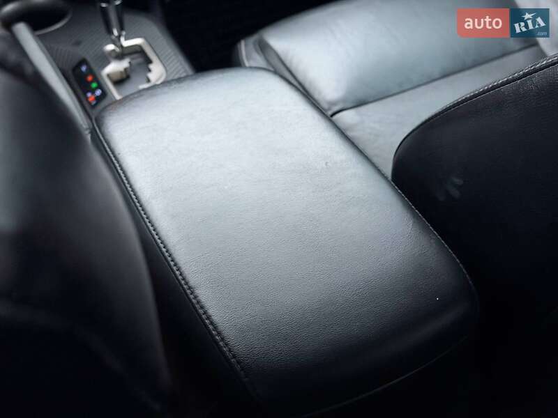 Внедорожник / Кроссовер Toyota RAV4 2013 в Кривом Роге фото 46 Внедорожник / Кроссовер Toyota RAV4 2013 в Кривом Роге