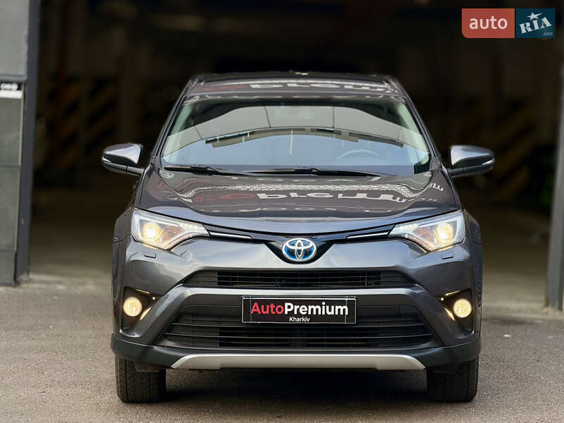 Внедорожник / Кроссовер Toyota RAV4 2018 в Харькове