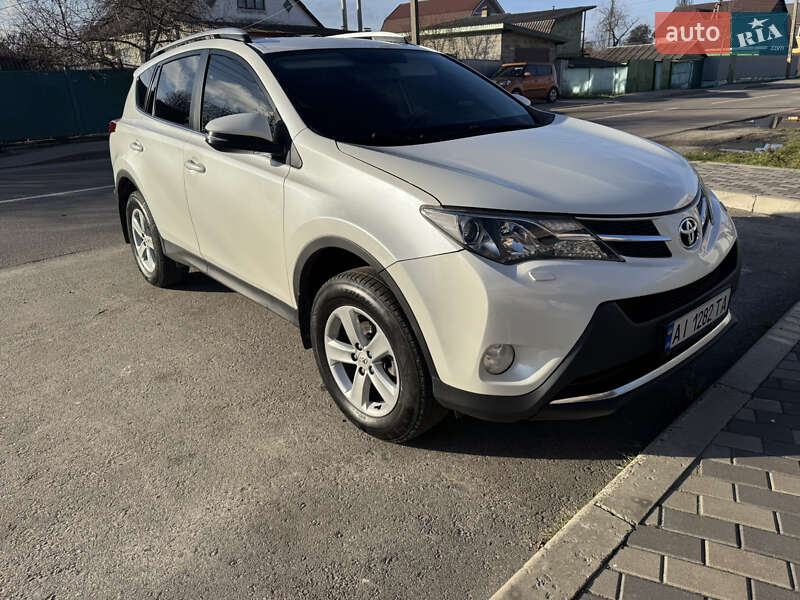 Toyota RAV4 2014
