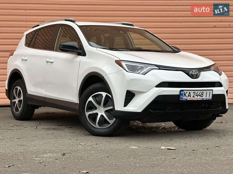 Toyota RAV4 2017