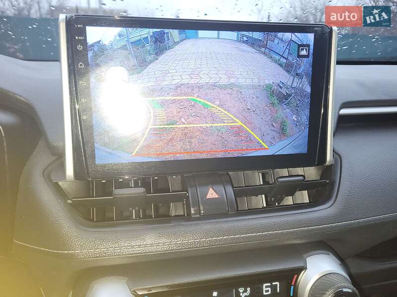 Внедорожник / Кроссовер Toyota RAV4 2022 в Полтаве