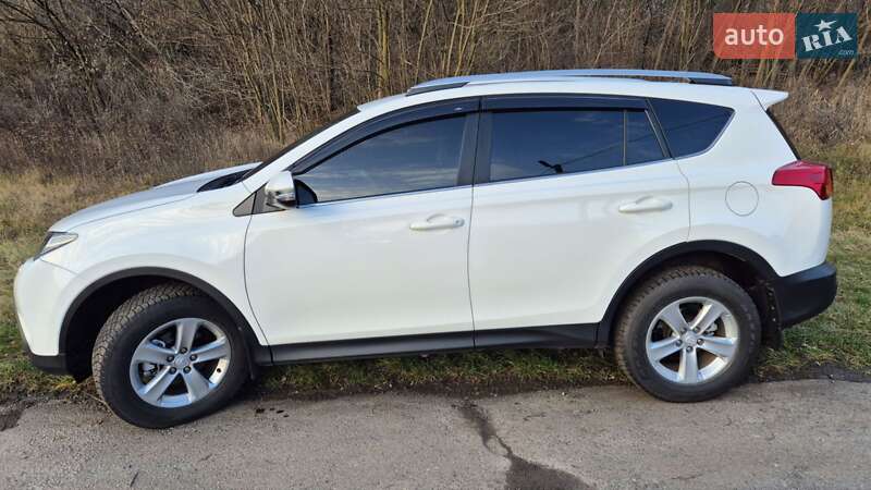 Внедорожник / Кроссовер Toyota RAV4 2014 в Полтаве фото 8 Внедорожник / Кроссовер Toyota RAV4 2014 в Полтаве