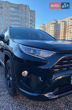 Позашляховик / Кросовер Toyota RAV4 2020 в Вінниці