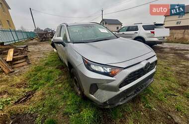 Позашляховик / Кросовер Toyota RAV4 2021 в Києві