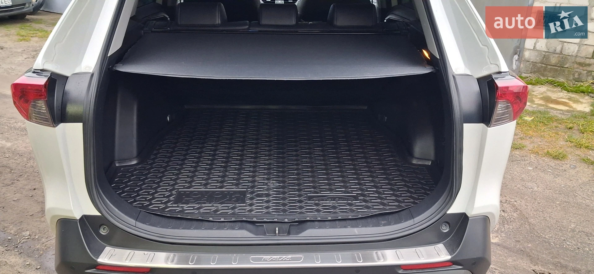 2019 Toyota RAV 4 - мініатюра 9