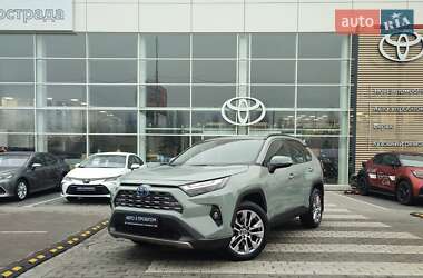 Внедорожник / Кроссовер Toyota RAV4 2021 в Киеве