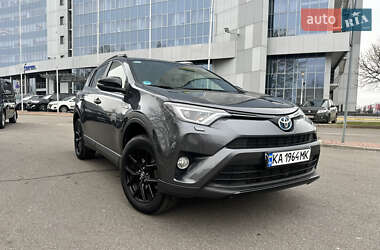 Внедорожник / Кроссовер Toyota RAV4 2017 в Киеве
