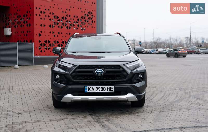Позашляховик / Кросовер Toyota RAV4 2023 в Києві