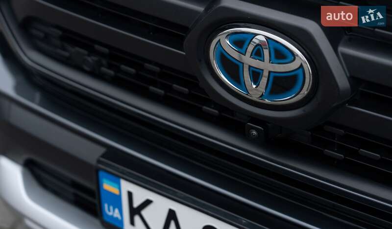Позашляховик / Кросовер Toyota RAV4 2023 в Києві