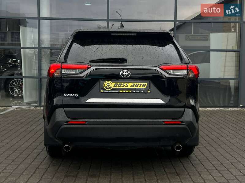 Внедорожник / Кроссовер Toyota RAV4 2019 в Ивано-Франковске