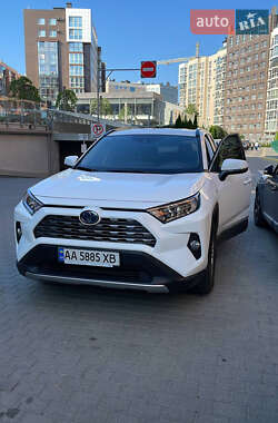Внедорожник / Кроссовер Toyota RAV4 2021 в Луцке