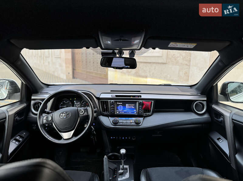 Позашляховик / Кросовер Toyota RAV4 2016 в Одесі