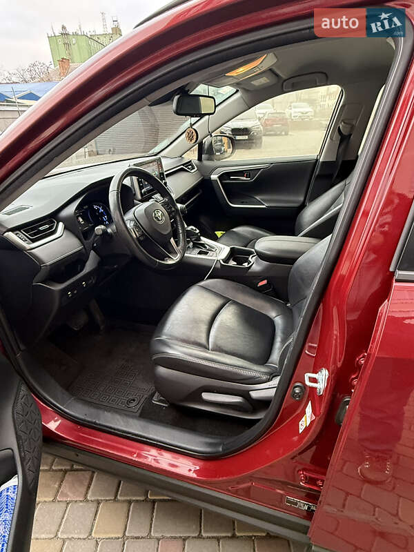 Позашляховик / Кросовер Toyota RAV4 2019 в Кременчуці