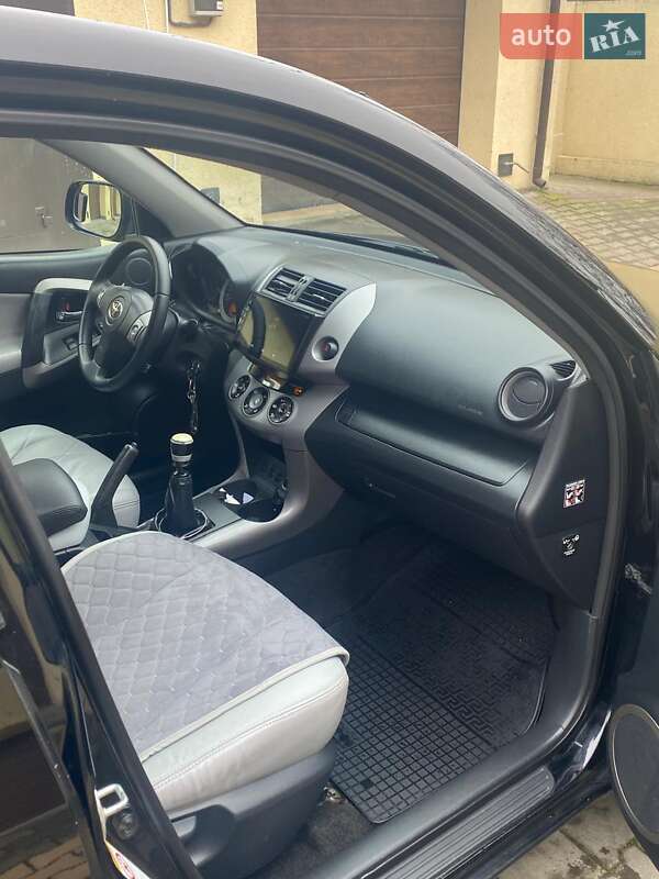 Внедорожник / Кроссовер Toyota RAV4 2007 в Измаиле