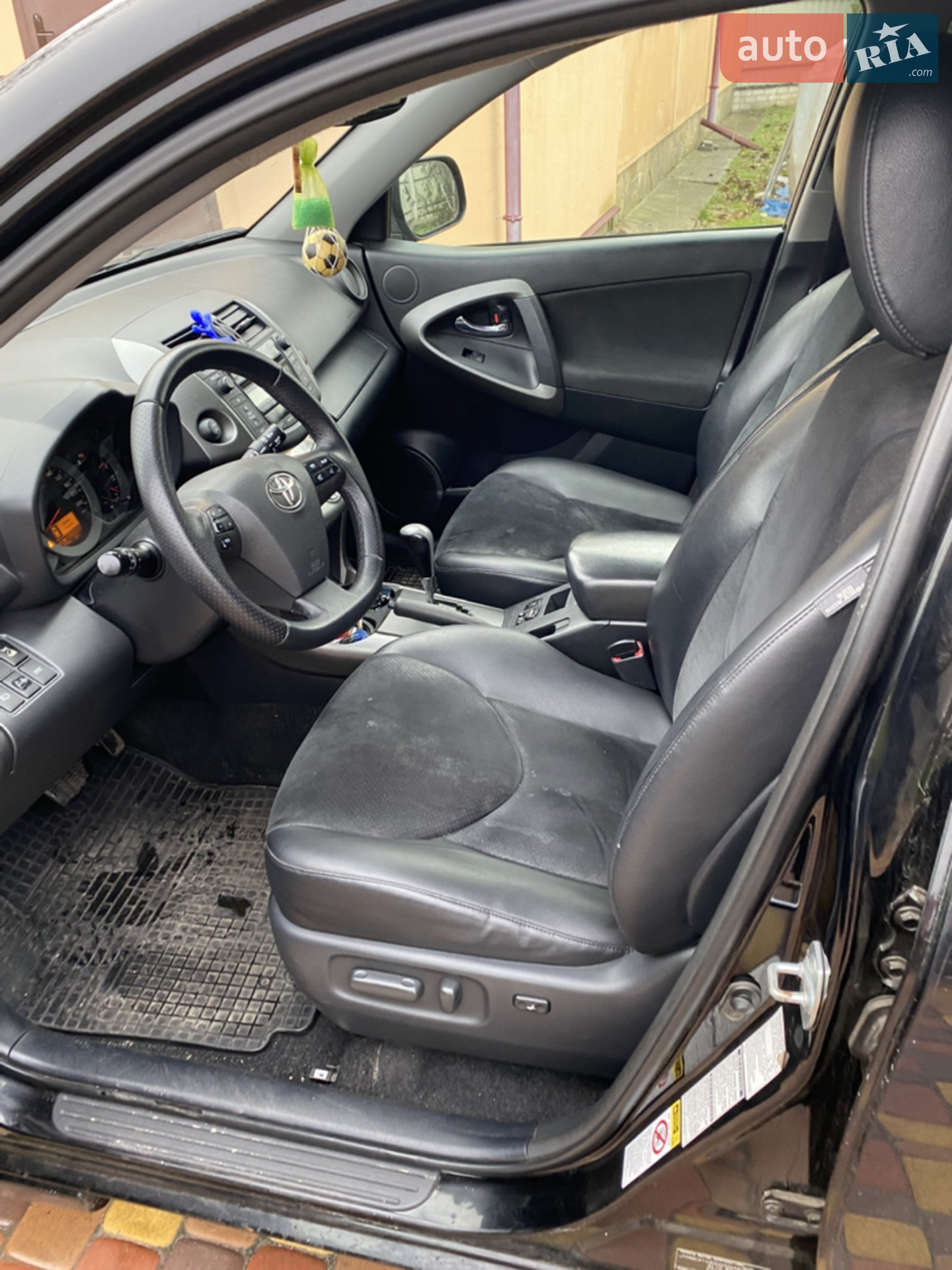 2010 Toyota RAV 4 - мініатюра 3