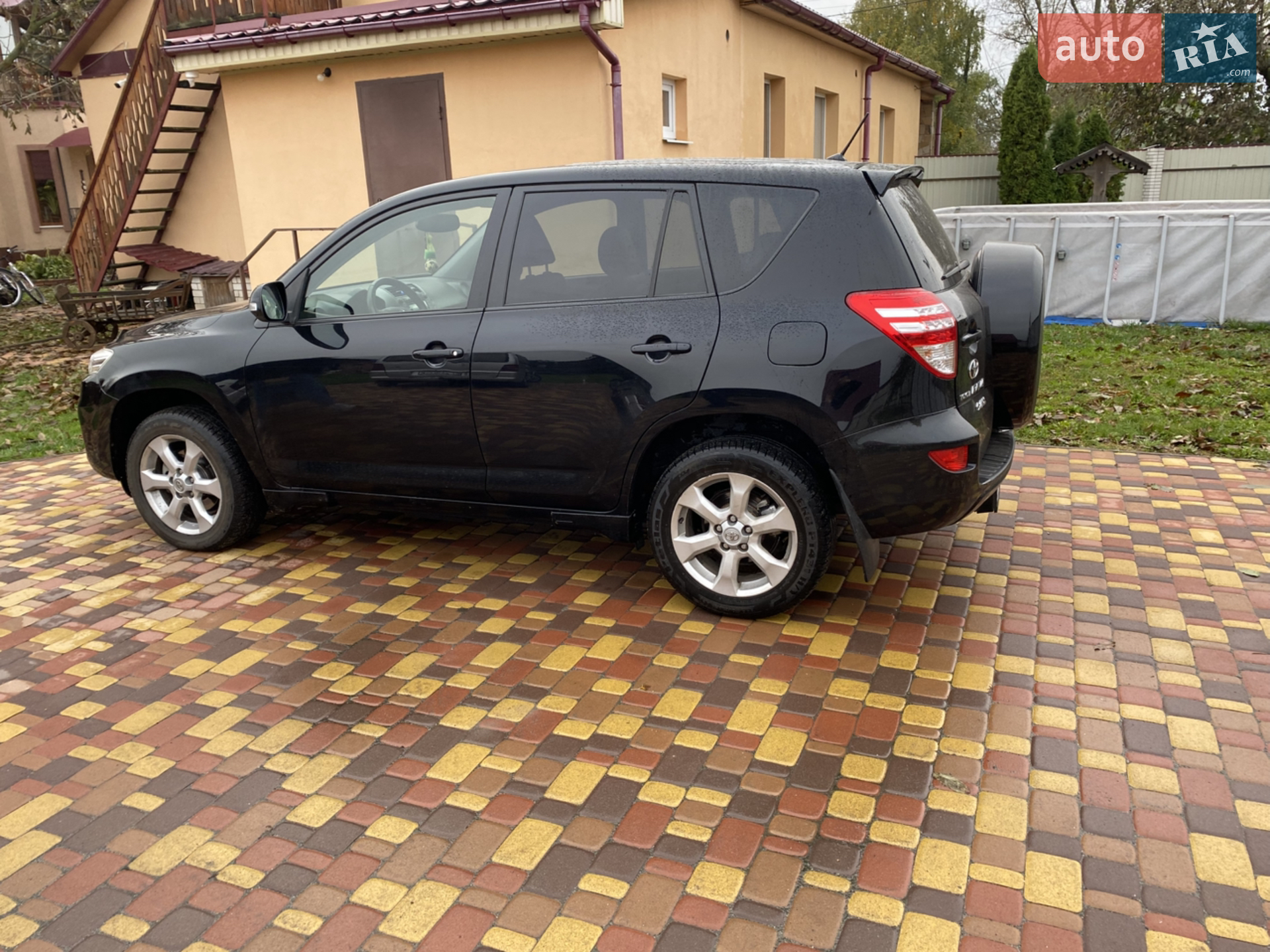 2010 Toyota RAV 4 - мініатюра 2