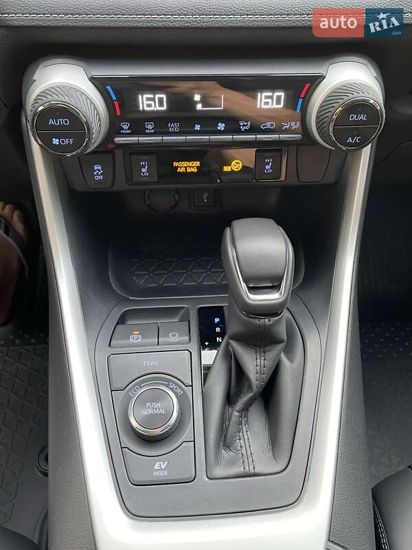 Позашляховик / Кросовер Toyota RAV4 2022 в Вінниці