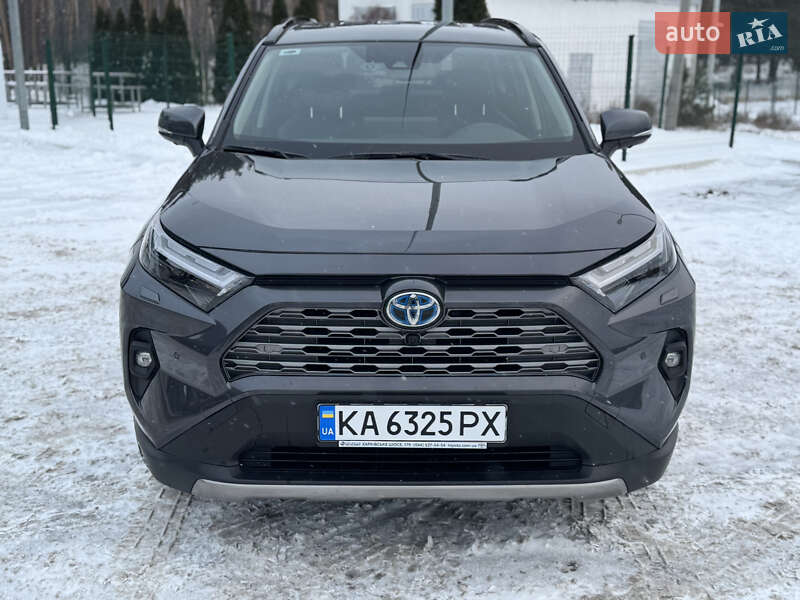 Позашляховик / Кросовер Toyota RAV4 2024 в Києві