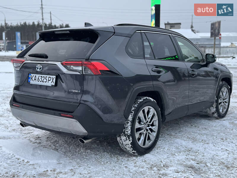 Позашляховик / Кросовер Toyota RAV4 2024 в Києві