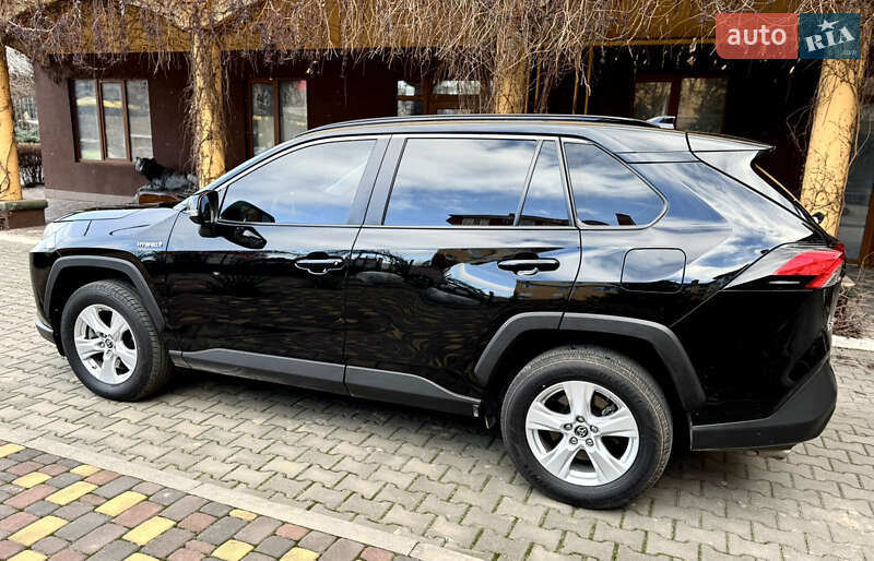 Позашляховик / Кросовер Toyota RAV4 2020 в Києві