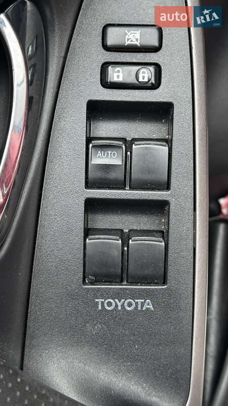 Позашляховик / Кросовер Toyota RAV4 2008 в Києві